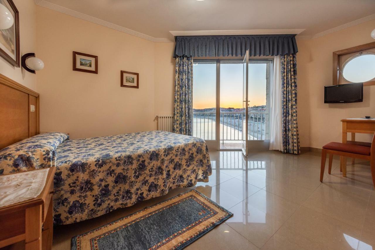 Hotel Minso Sanxenxo Εξωτερικό φωτογραφία